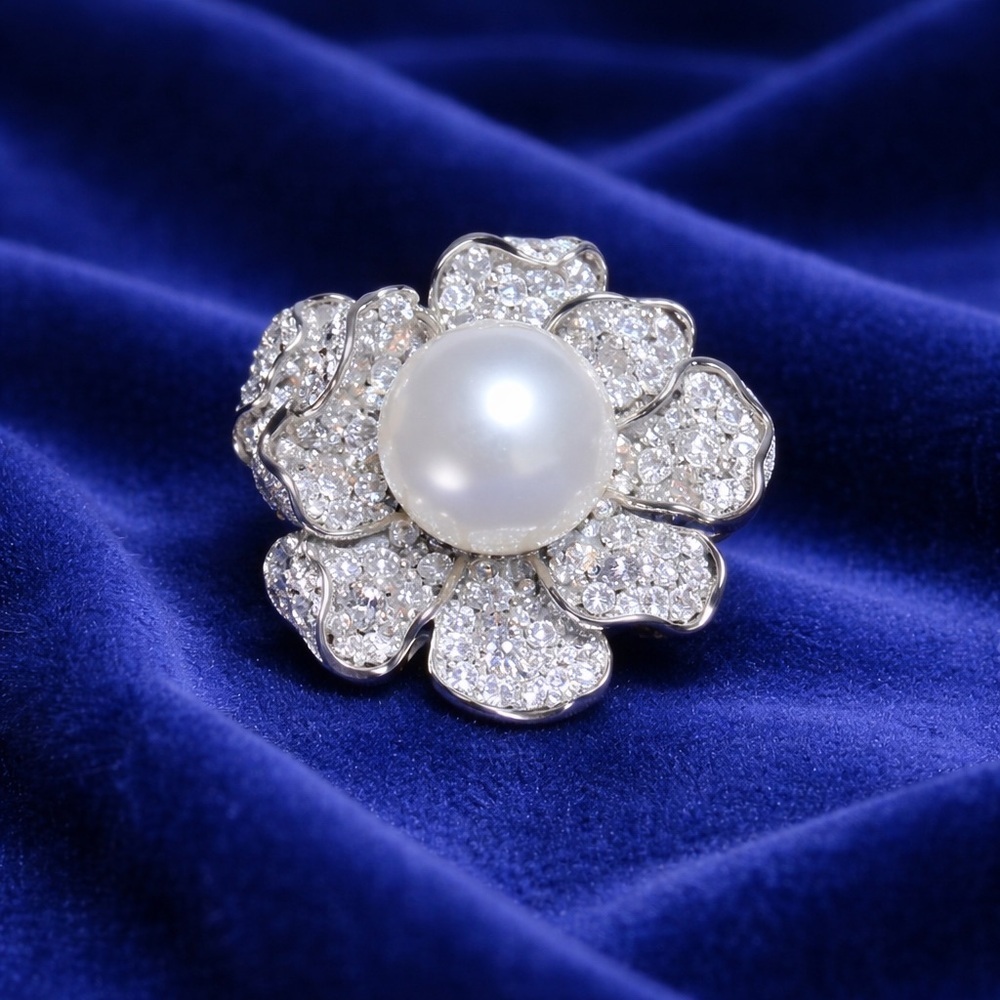Luxe Pearl Blossom Ring | Statement Diamond Flower Design